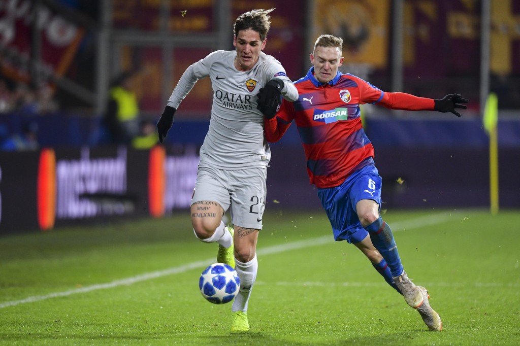 Zaniolo, Roman Prochazka Viktoria Plzen vs Roma - Uefa Champions League