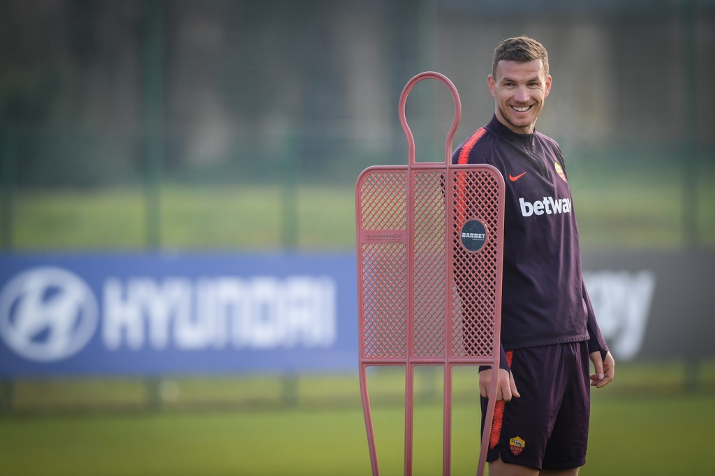 Dzeko AS Roma, allenamento a Trigoria