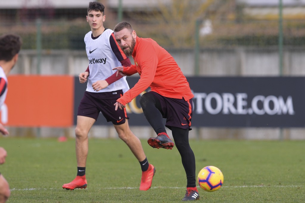 AS Roma_Allenamento_Trigoria_De Rossi