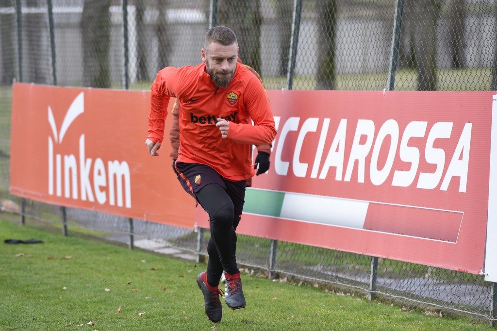 AS Roma_Allenamento_Trigoria_De Rossi
