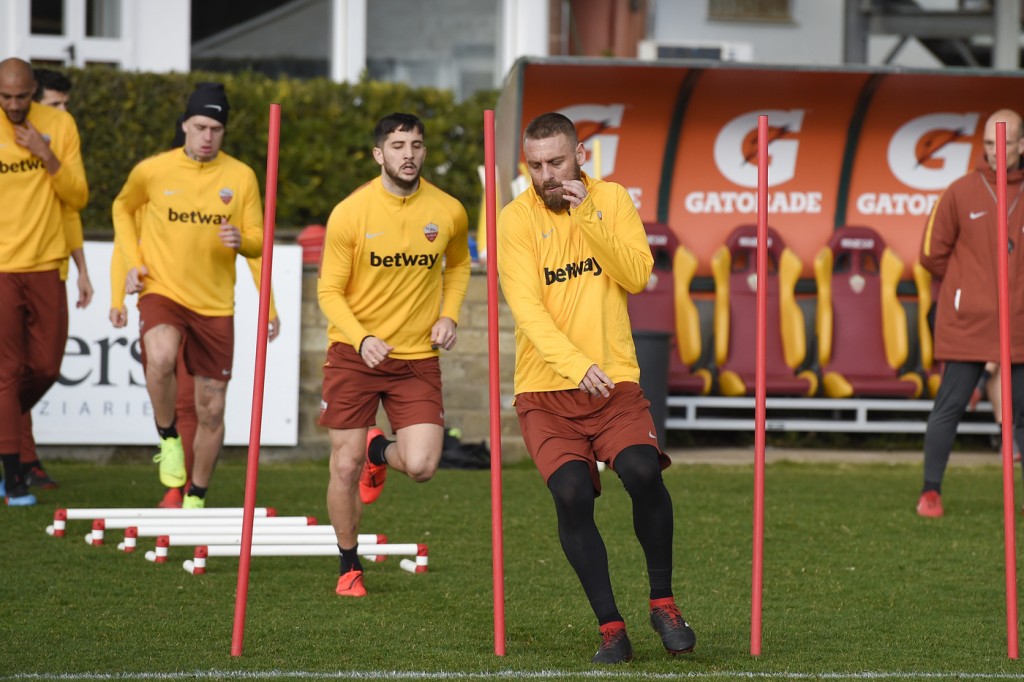 De Rossi Manolas Champions League, sessione di allenamento dell'AS Roma