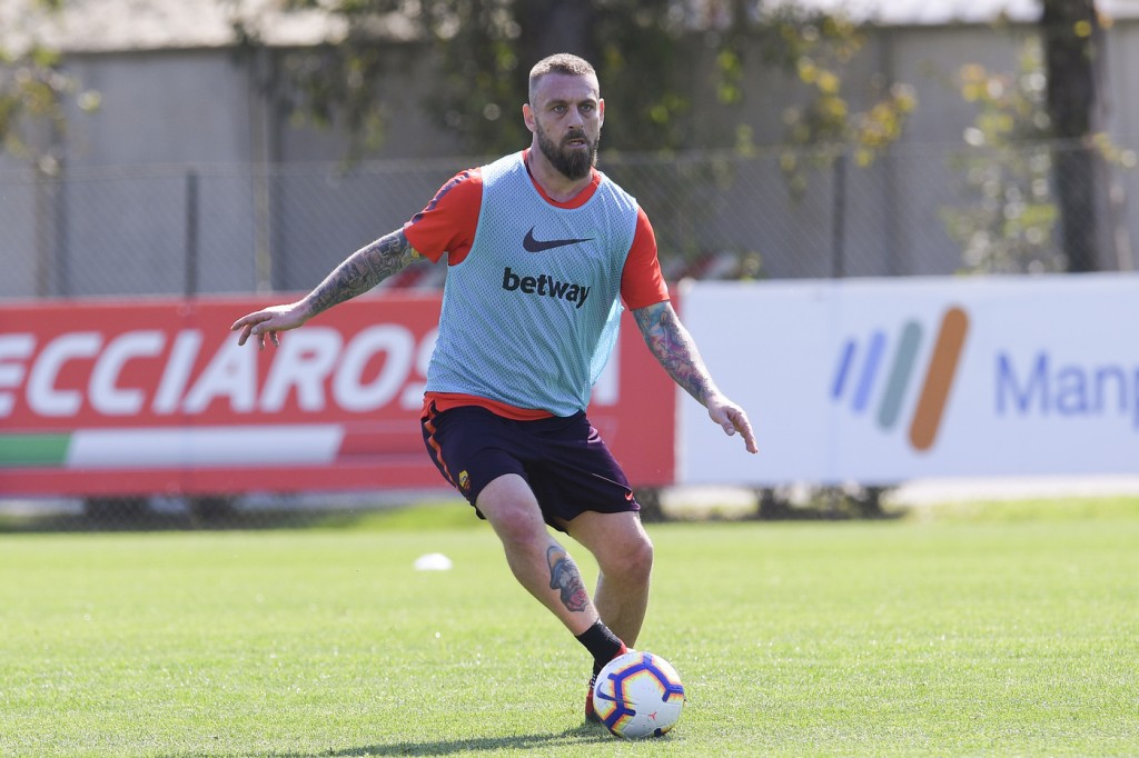 As Roma_Trigoria_Allenamento_De Rossi