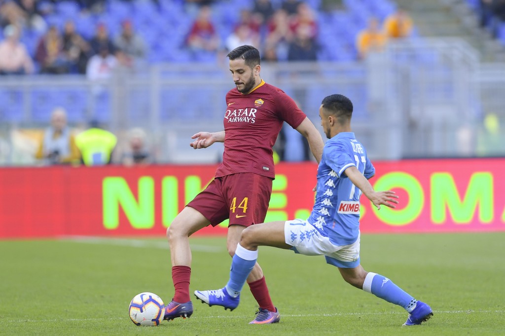 Manolas