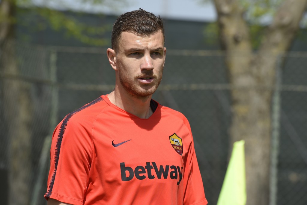 Dzeko Sessione di allenamento dell'AS Roma