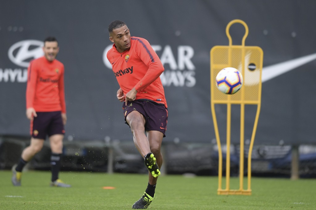AS Roma_Allenamento_Trigoria_Jesus