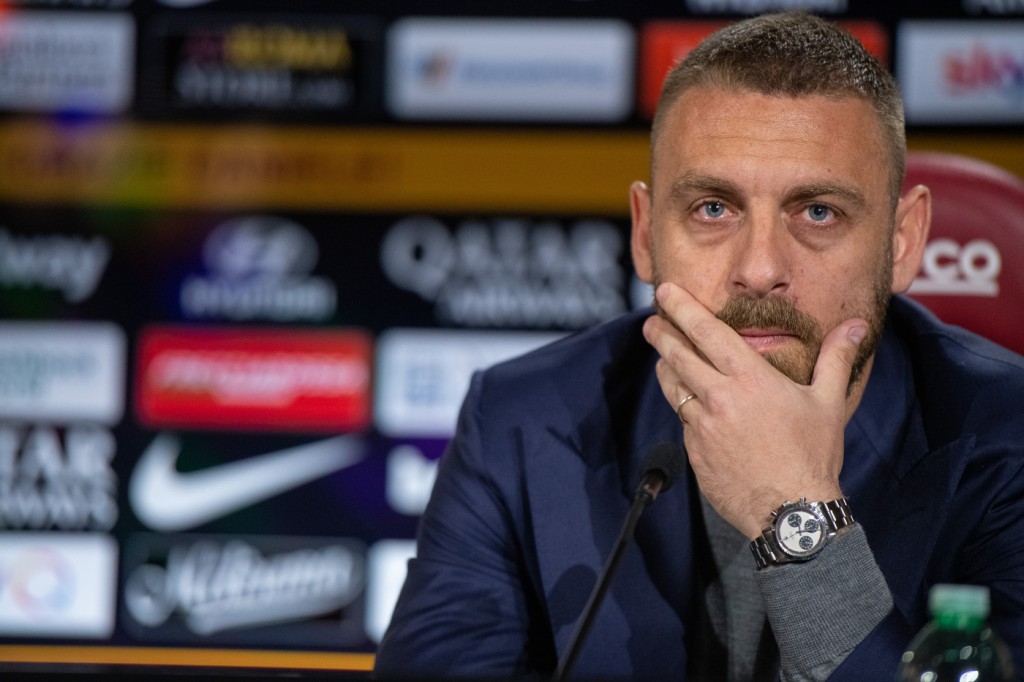 AS Roma, De Rossi lascia: la conferenza stampa del Capitano