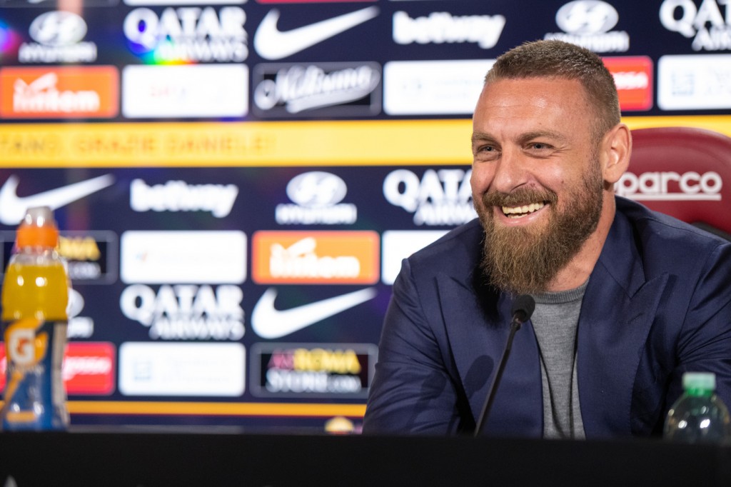 AS Roma, De Rossi lascia: la conferenza stampa del Capitano