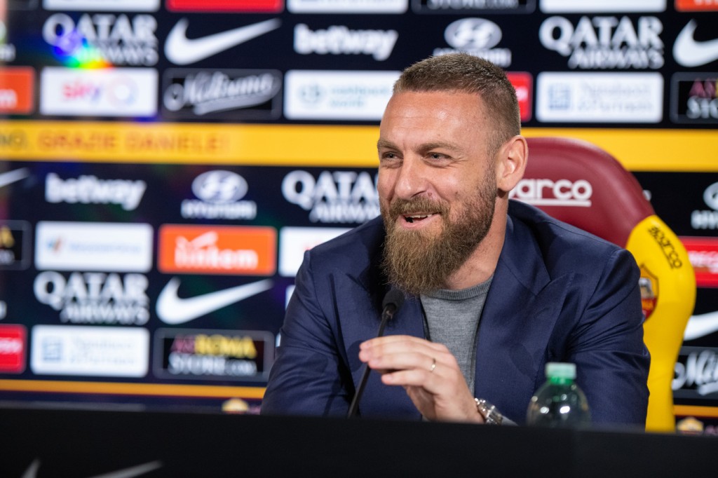 AS Roma, De Rossi lascia: la conferenza stampa del Capitano
