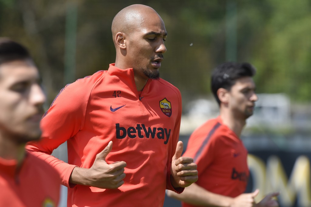 Nzonzi Sessione di allenamento dell'AS Roma