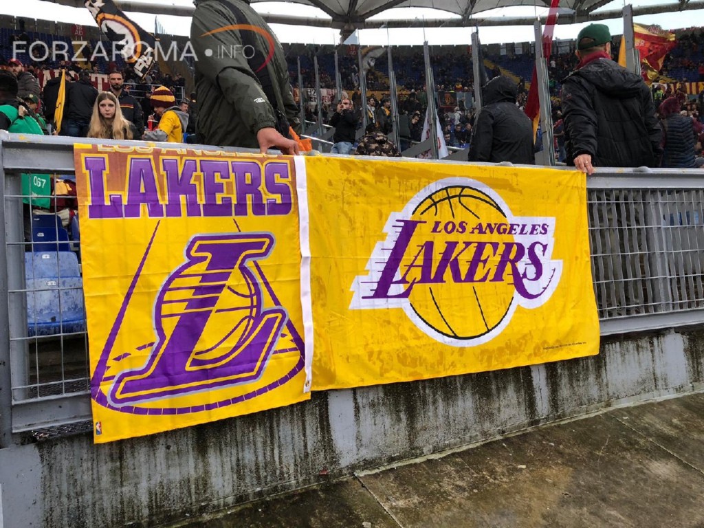 lakers-sud-curva-striscione