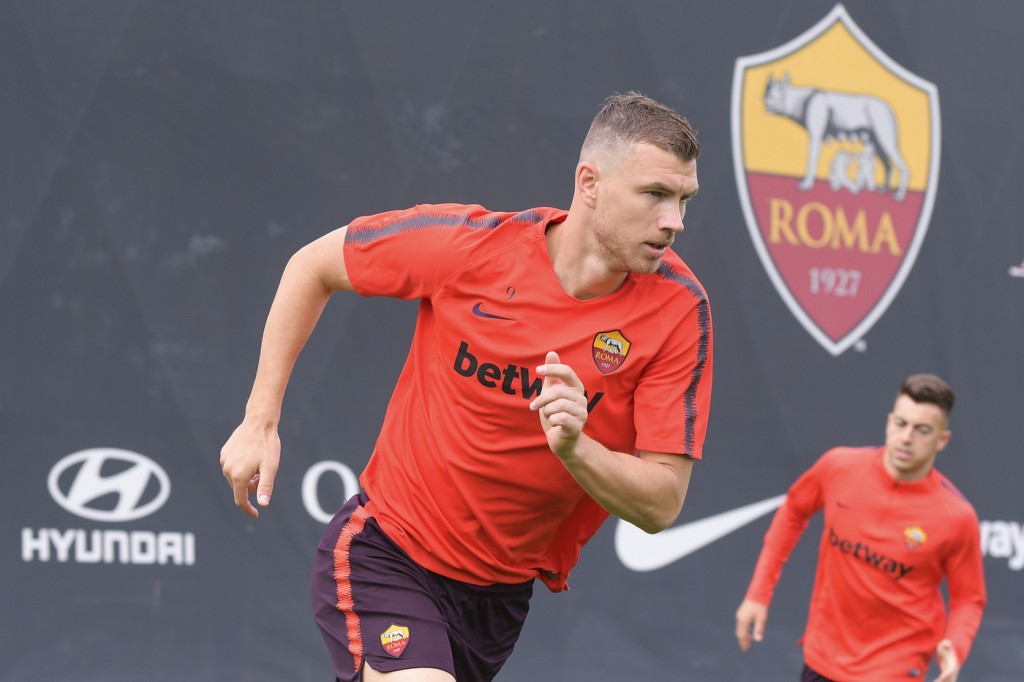 Dzeko AS Roma, allenamento di rifinitura in vista del Parma