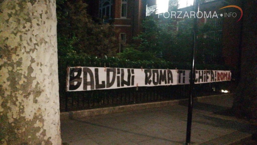 londra-striscione-baldini