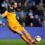 pau-lopez-gettyimages-1134899220-594x594