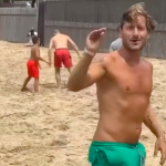 totti video spiaggia