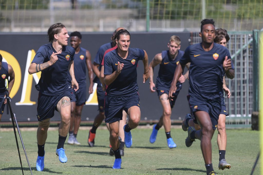 Schick Zaniolo AS Roma, seduta mattutina di allenamento al Centro sportivo di TrigoriaAS Roma, seduta mattutina di allenamento al Centro sportivo di Trigoria