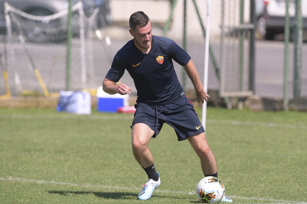 Veretout AS Roma, allenamento a Trigoria in vista della sfida con il Real Madrid