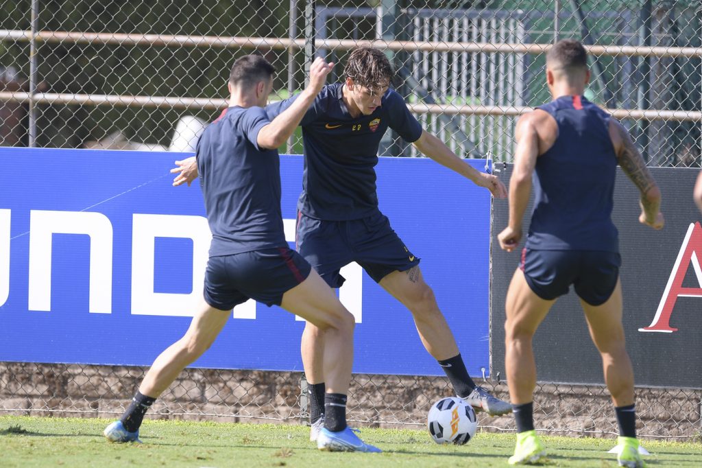 Zaniolo AS Roma, allenamento mattutino a Trigoria