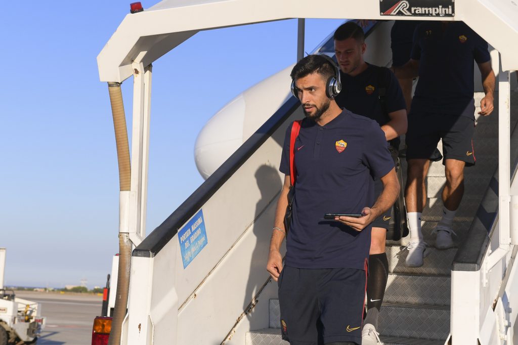 Pastore AS Roma, l'arrivo all'aeroporto di Brindisi