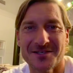 totti video auguri