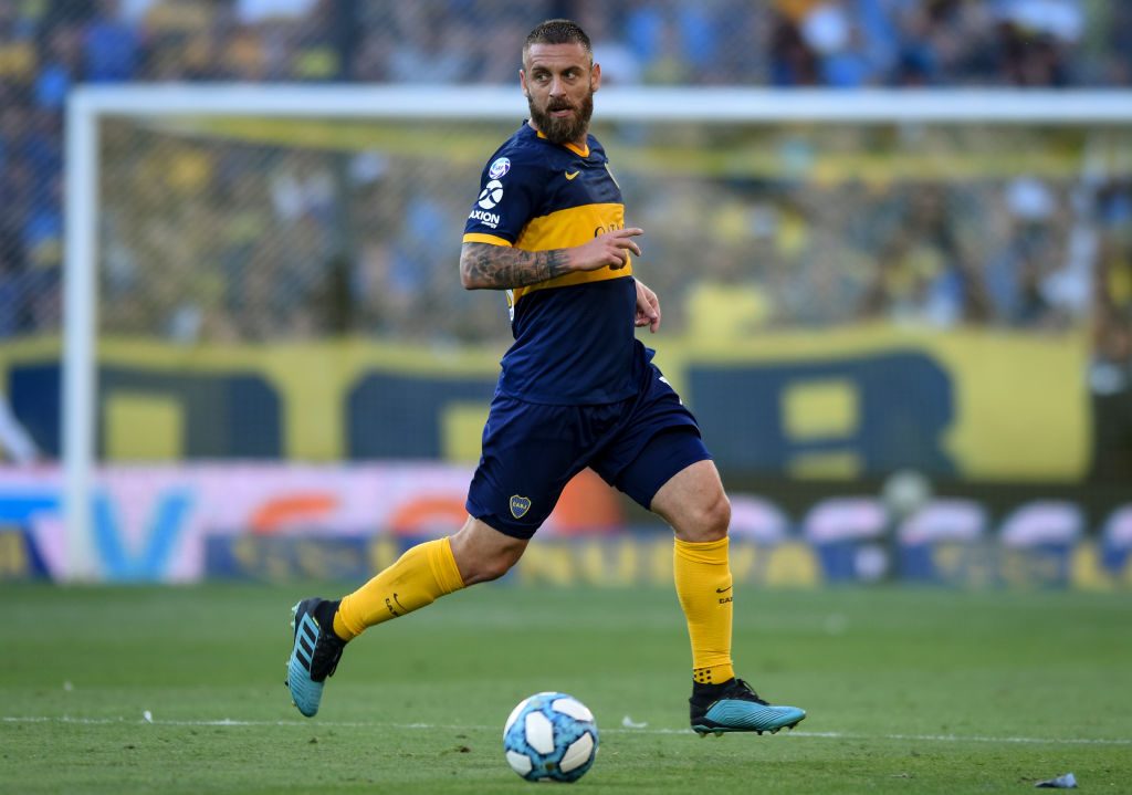 de rossi Boca Juniors v Union - Superliga 2019/20