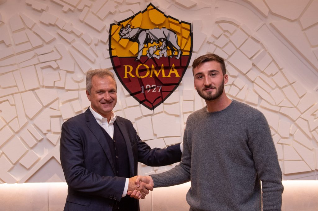 Bryan Cristante firma il rinnovo di contratto con l'AS Roma