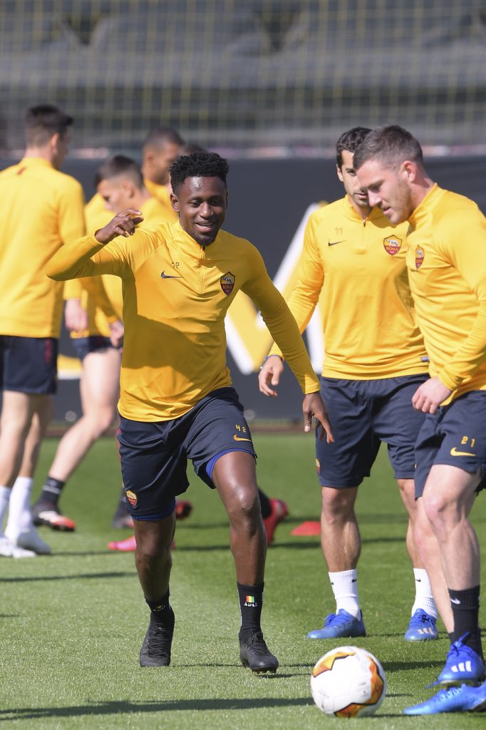 AS Roma, sessione di allenamento a TrigoriaAS Roma, sessione di allenamento a Trigoria Diawara Veretout