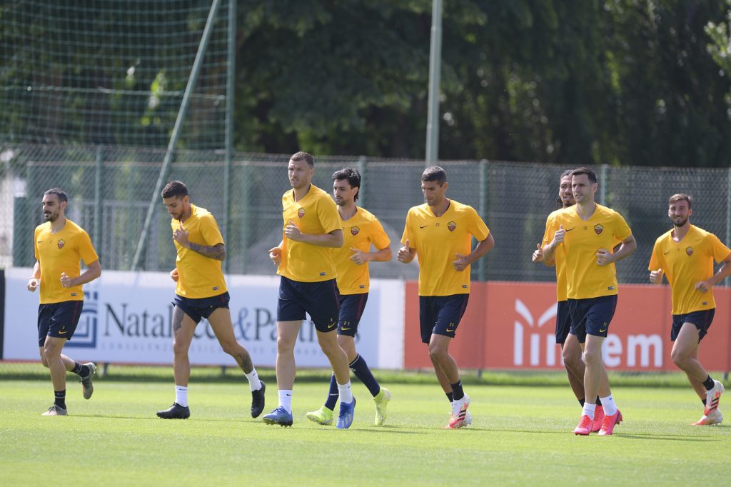 Serie A, il primo allenamento collettivo dopo la ripresa per l'ASRoma a Trigoria