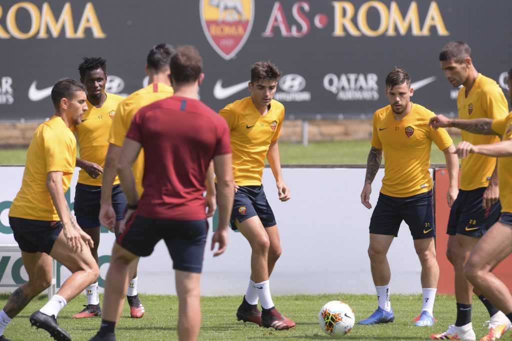 Serie A, il primo allenamento collettivo dopo la ripresa per l'ASRoma a Trigoria