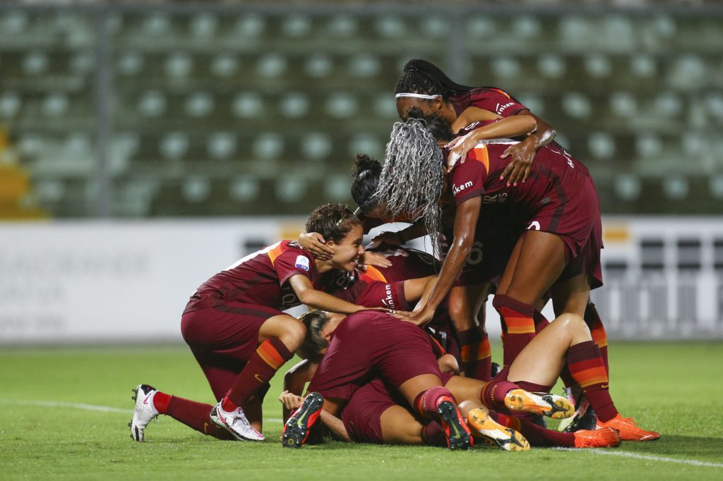 lazaro esultanza roma-femminile-11642662_small