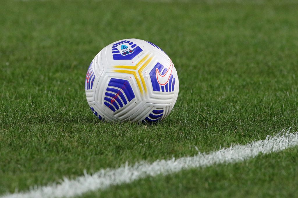 verona roma pallone serie a