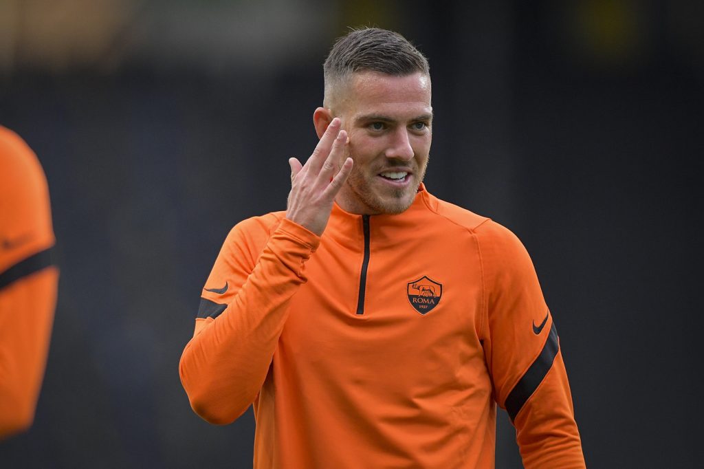 veretout AS Roma, allenamento di rifiniura a Berna alla vigilia del match di Europa League