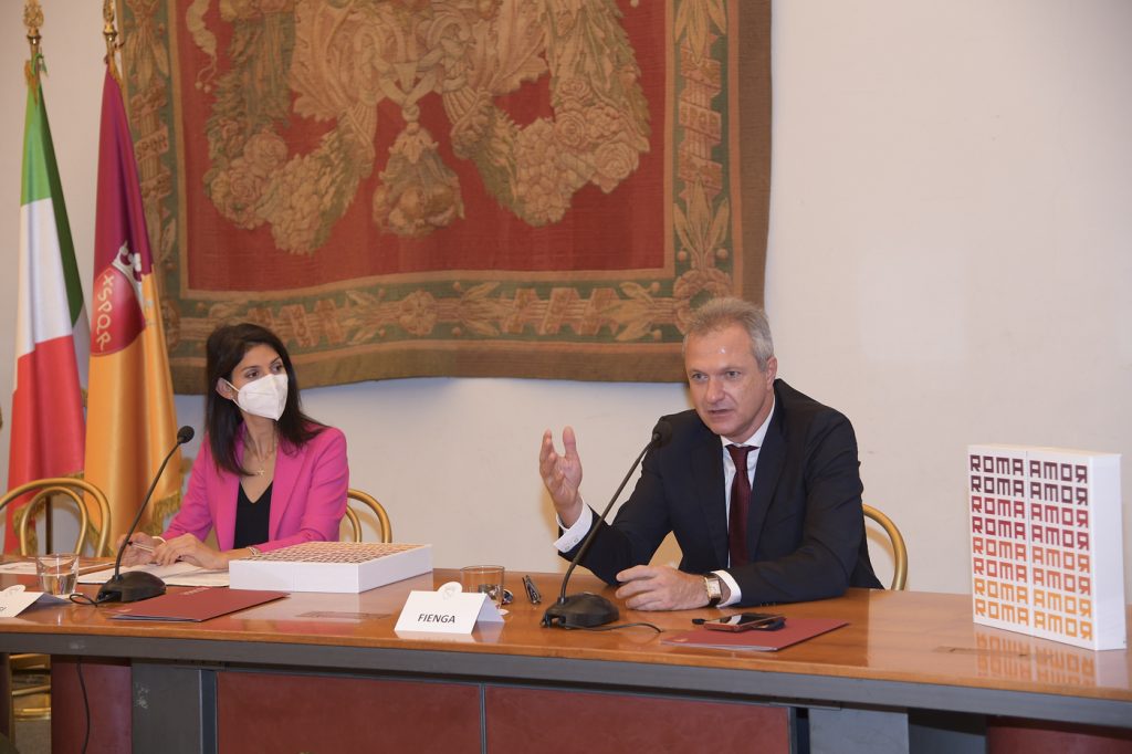 Virginia Raggi Guido Fienga AS Roma Cares, campagna di sensibilizzazione contro la violenza sulle donne