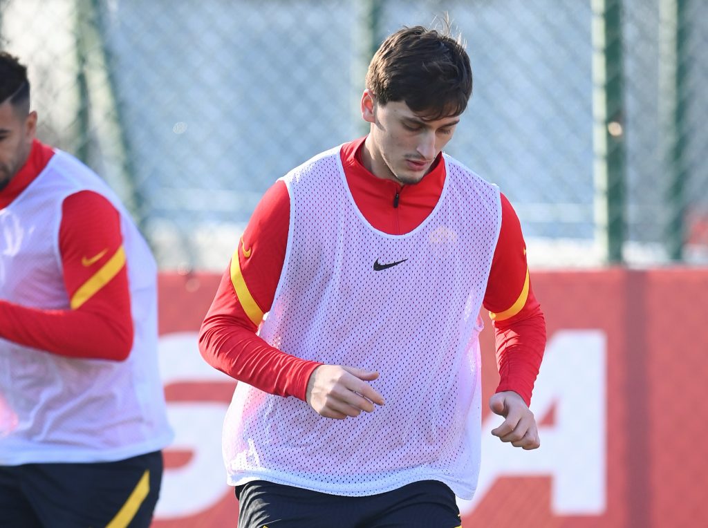 Kumbulla AS Roma, sessione di allenamento a Trigoria