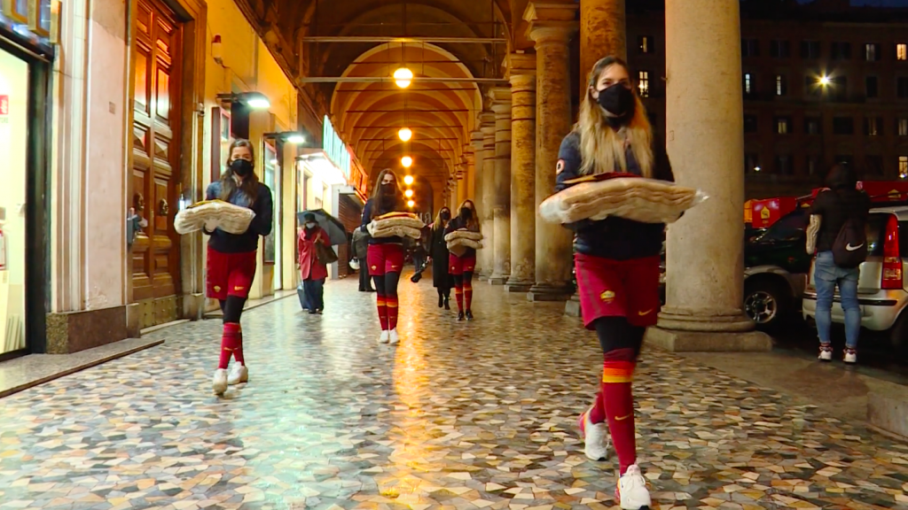 roma cares coperte sciarpe
