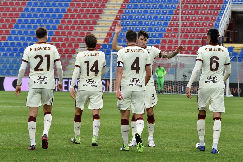 Crotone vs Roma - Serie A TIM 2020/2021 Esultanza gol Mayoral