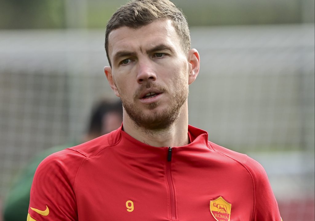 L'AS Roma in allenamento a TrigoriaL'AS Roma in allenamento a Trigoria Dzeko