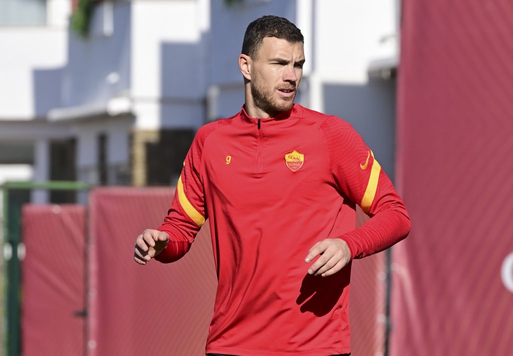 Dzeko L'AS Roma in allenamento a TrigoriaL'AS Roma in allenamento a Trigoria