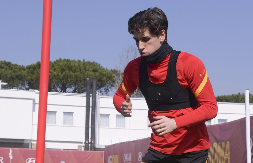 Zaniolo Europa League, l'AS Roma in allenamento