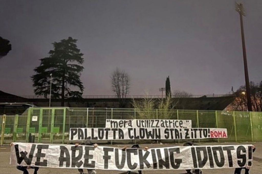 striscione tifosi pallotta