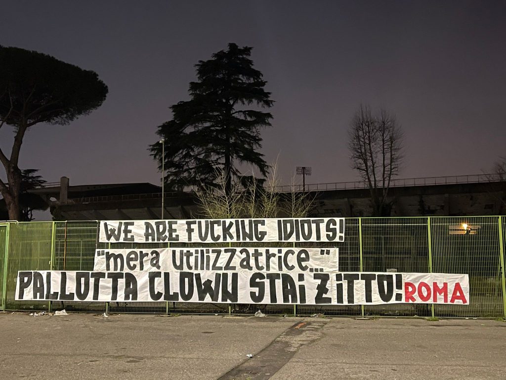 striscione tifosi pallotta