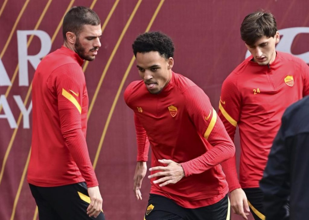 roma-allenamento-trigoria-reynolds-santon-kumbulla
