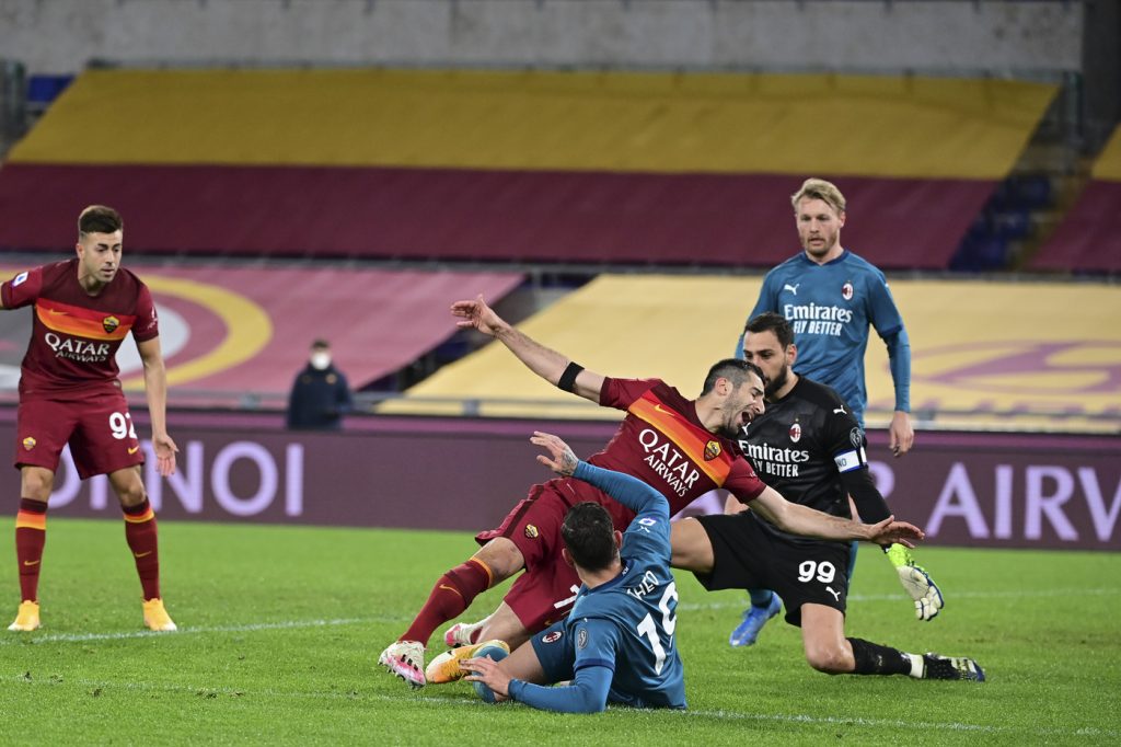 mkhitaryan theo hernandez rigore Roma vs Milan - Serie A TIM 2020/2021