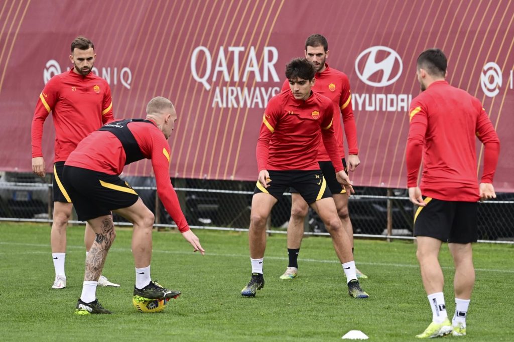 allenamento-roma-villar-karsdorp-santon-mayoral-torello