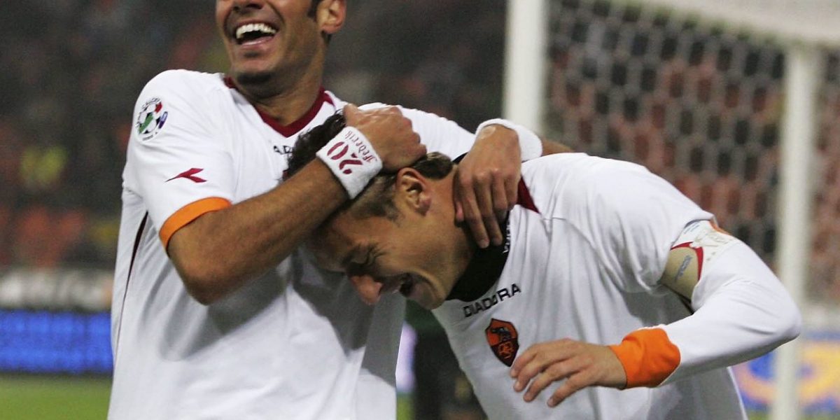 Perrotta e l'elogio a Totti: "Insieme a Baggio il più forte del calcio italiano"
