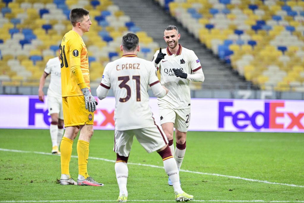 europa-league-shakhtar-donetsk-roma-esultanza-gol-mayoral-perez-abbraccio