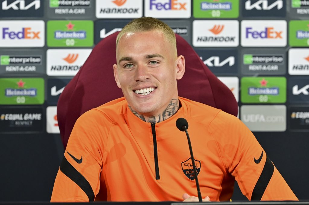 Karsdorp Europa League, conferenza stampa della AS Roma a Trigoria