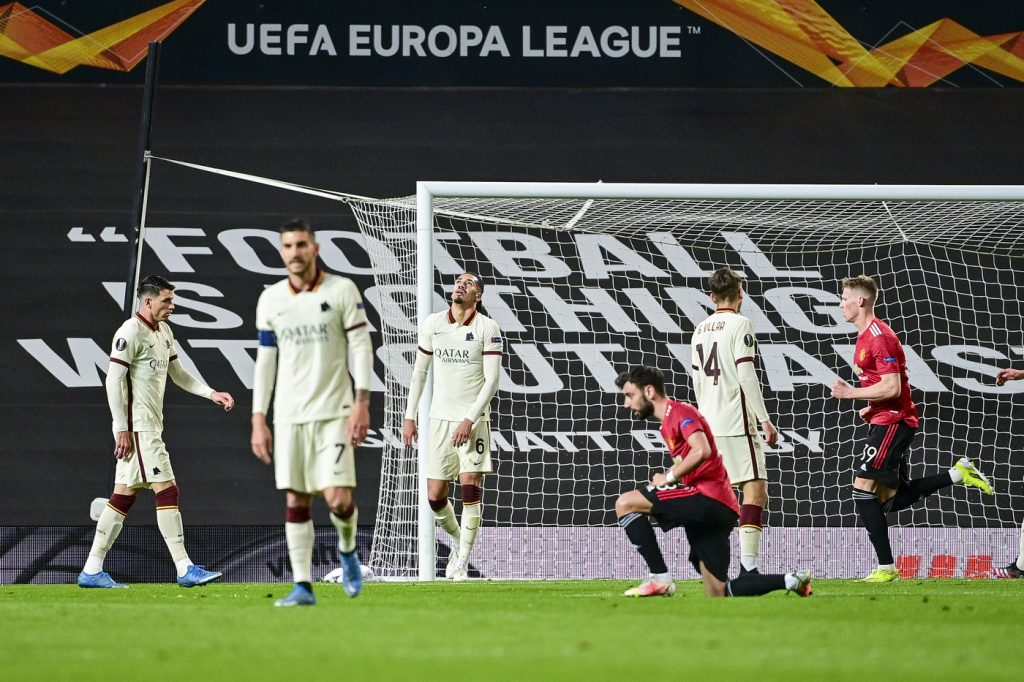manchester roma gol smalling delusione