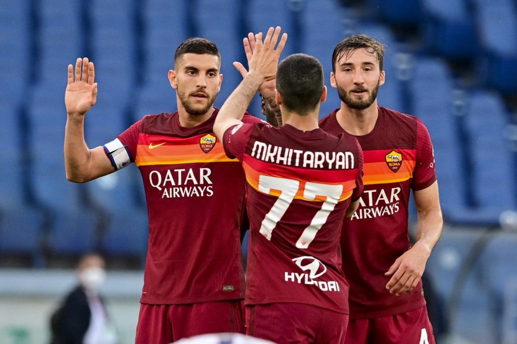 Esultanza Roma-Crotone Pellegrini Cristante Mkhitaryan