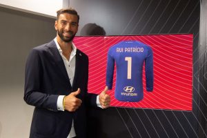 AS Roma New Signing Rui Patricio Arrives In Rome