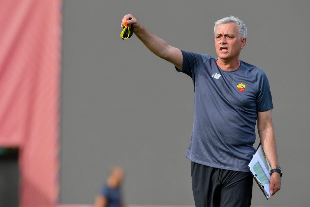 allenamento roma mourinho trigoria(20)
